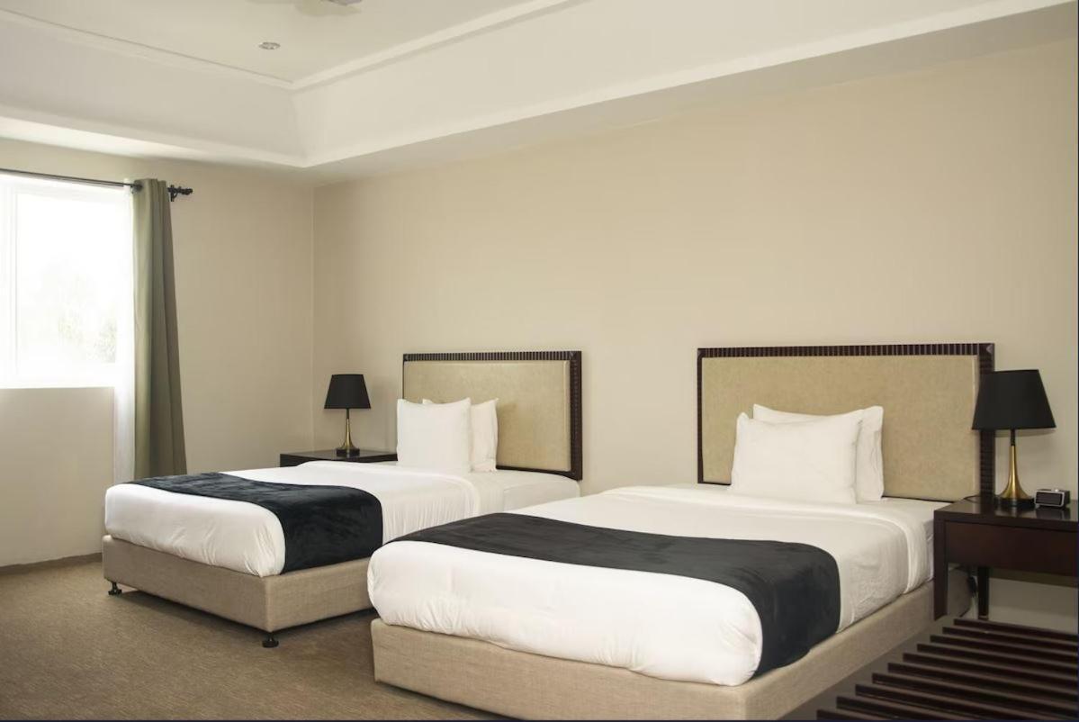 Harbel Royal Ambassador Hotel מראה חיצוני תמונה